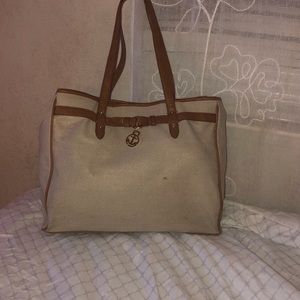 Tommy Hilfiger purse with brown straps (used)